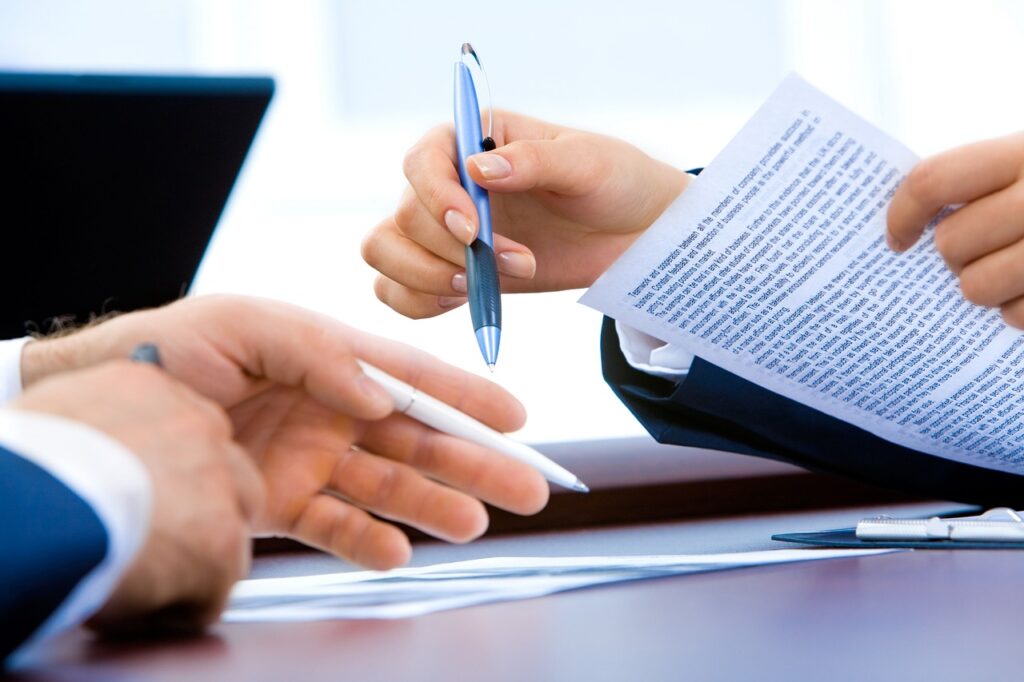 Cómo se elabora un adendum a un contrato de trabajo correctamente